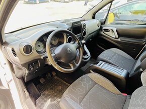 PEUGEOT PARTNER HDi 1.6 TEPEE PUVOD ČR 5 MÍST TAŽNÉ NAVIGA - 7