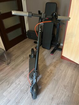 Xiaomi Electric Scooter 4 Pro 2nd Gen recenze - 7