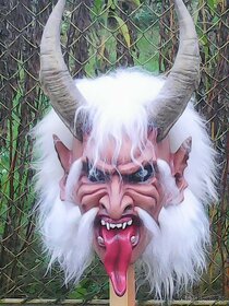 Výroba Krampus masky - 7