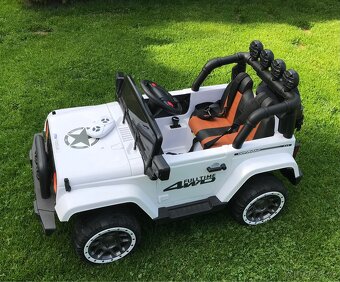 Dětské elektrické autíčko 4x4 - 7