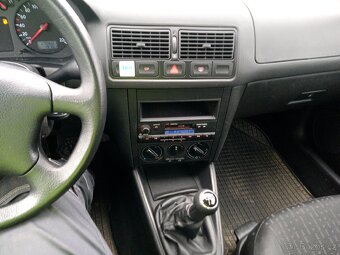 Volkswagen golf IV 1.4i 16V 55 kW rv 2001 - 7