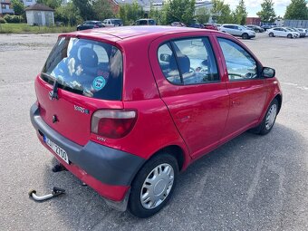 Toyot Yaris - 7