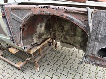 Tatra 613 chromka - 7