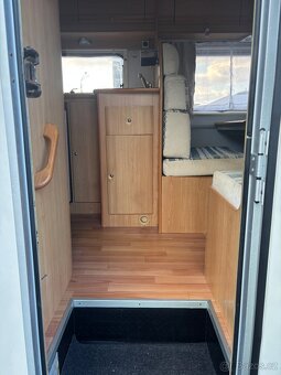 Obytné auto - Elnaght  , 1majitel , 116000km ,nové v ČR - 7