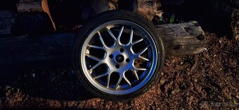 Alu kola Peugeot 4× 108  215/40/17' na zimnich - 7