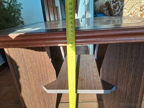 Konferenční stolek - 7