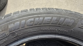 Letní pneu 215/55/17 Michelin - 7