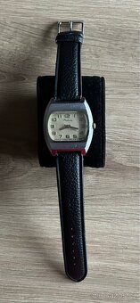 Mechanické hodinky Raketa TV - 7