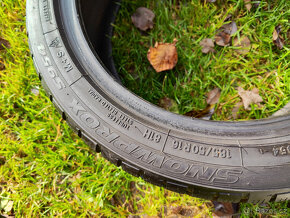 2 zimní pneumatiky Toyo 185/50/16 7mm - 7