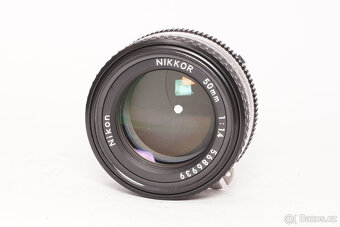 Nikon F, Nikkor 50mm/1,4 - 7