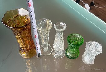 Staré skleněné vázičky z chalupy – sada 5 ks - 7