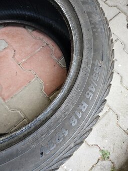 Zimní pneu Kumho 255/45/18 - 7