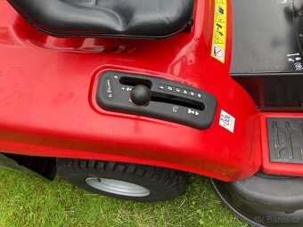 Zahradní traktor Jonsered ,Husqvarna - 7