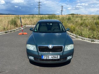 Škoda Octavia II 1,6 elegance - 7