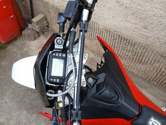 Husqvarna sm 610ie 2007 - 7