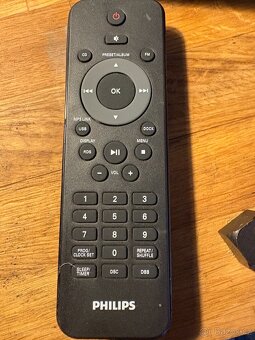 Philips DCM2020 Micro Music System CD-TUNER + DO - 7