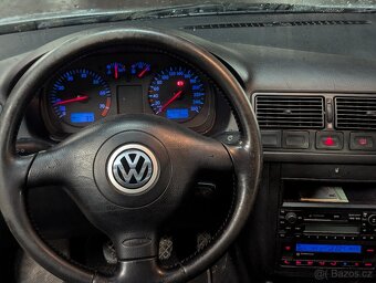 VW Golf 1,6 74kw - 7