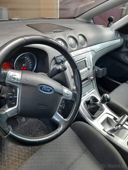 Ford S-MAX - 7