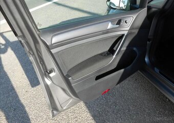 Volkswagen Golf 2,0 110 kW LOUNGE LED Serviska nafta - 7