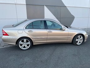 Mercedes-benz W203 C220  110kw 5q automat - 7