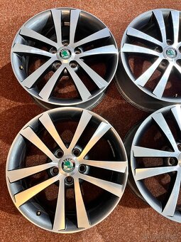 5x112 R17 Škoda Yeti / Octavia Original alu disky - 7