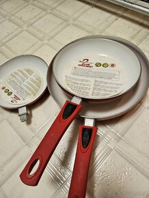 Sada pánví s oddělitelnými držadly - 7