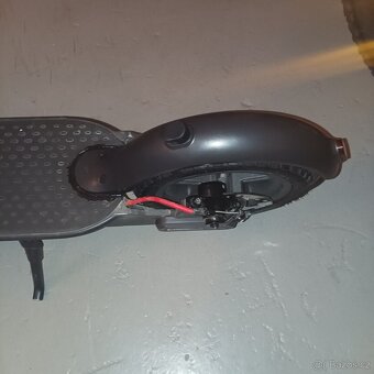 Elektrokoloběžka Xiaomi Mi Scooter Pro - 7