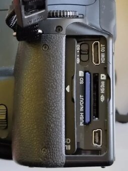 Digitální zrcadlovka Sony Alpha DSLR-A230,objektiv - 7