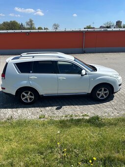 Citroen C-CROSSER 2.2HDI 4x4, 1.Majitel, koupeno v CR 7míst - 7