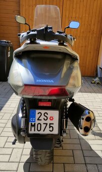 Honda Fjs 600 - 7