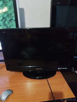 LCD televize Panasonic 3x - 7