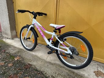 Rock Machine Catherine 20 lehké kolo s páčkovým řazením - 7