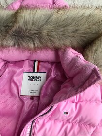 Tommy Jeans zimní bunda - 7