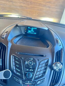 Ford Kuga - 7