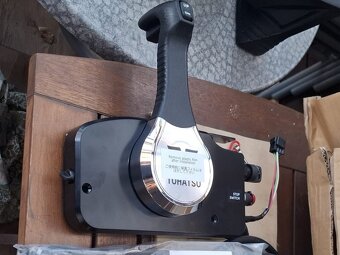 Lodní motor Tohatsu MFS30B (30HP) + nová plynová páka - 7