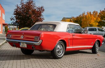 1964 1/2 Ford Mustang Cabriolet - 7