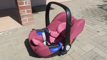 Britax Romer Baby-Safe i-Size se základnou - 7