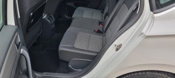 VW Golf VII Sportsvan 1.6TDi 81Kw mod.2015 velmi slušné - 7