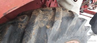 Traktor Internationale - 7