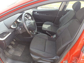 Prodám Peugeot 207 SW 1,4i 54kw 2011 119tkm - 7