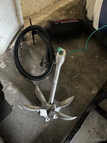 Nafukovací člun s elektrickým motorem - 7
