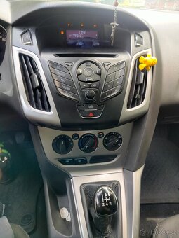 Ford Focus 1.6 benzín 77kw - 7