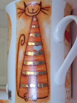 Sada 2 hrnků porcelán - zamilované kočky se srdíčky - 7