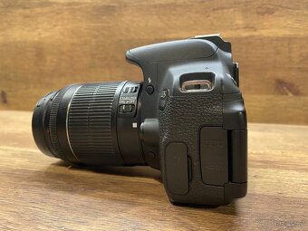 Prodám Canon EOS 700D s příslušenstvím - 7