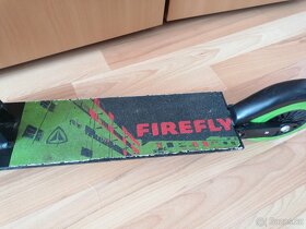 Chlapecká koloběžka Firefly černo-zelená - 7