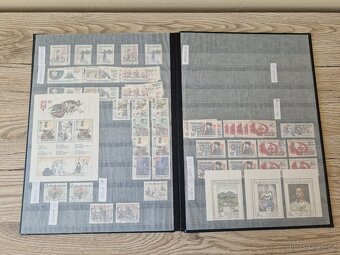 Poštovní známky ČSR v albu. - 7