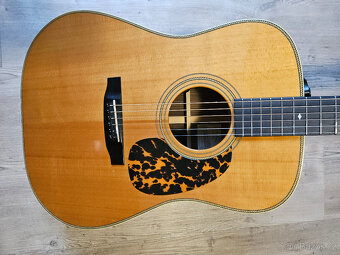 FURCH D-33 SR, na který hraje i M.Leicht z COPu - 7