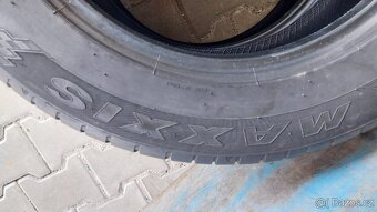 Prodám 2 x letní pneu Maxxis 215/65/17 - 7
