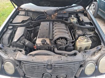 Mercedes E 210 300TD 130kw r.v.1998 - 7