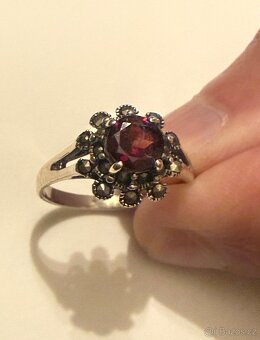 Stříbrný prsten přírodní granát, markazity - 7